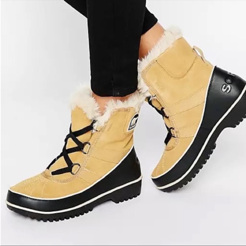 Sorel Tivoli Ii tan suede rubber lace tie short winter boots 6